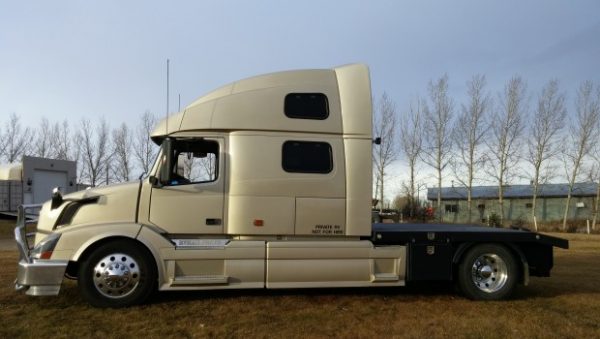 SOLD – ‘RANGER’ a Pristine 2006 Volvo Model 780 - Image 3