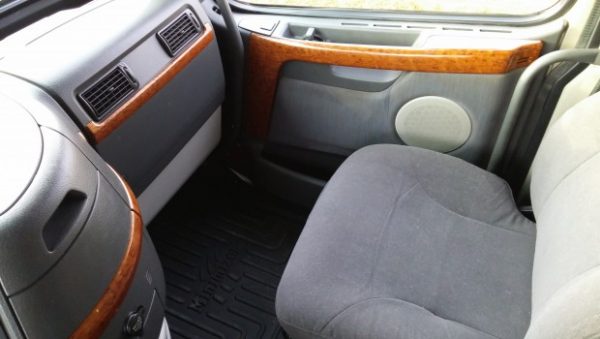 SOLD – ‘RANGER’ a Pristine 2006 Volvo Model 780 - Image 32