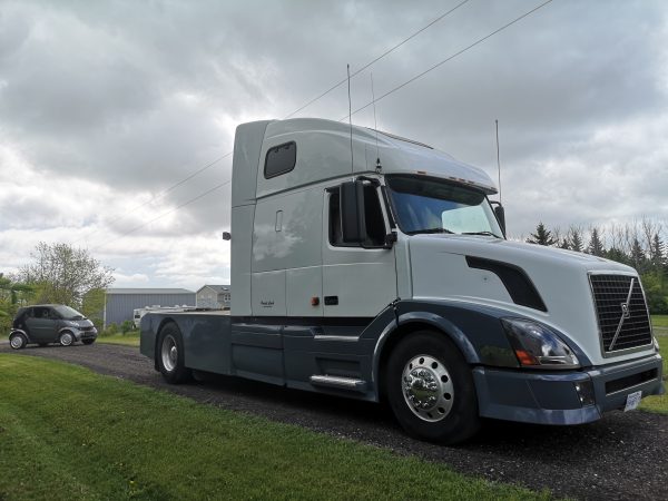 SOLD - Low Mileage RVHauler named CHILL - Image 4