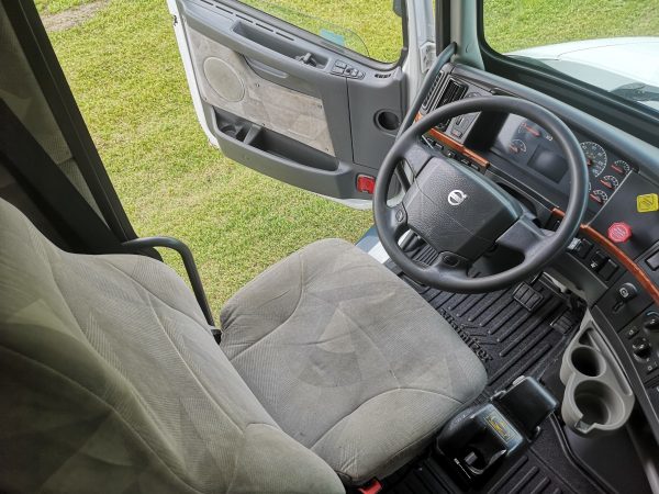 SOLD - Low Mileage RVHauler named CHILL - Image 28