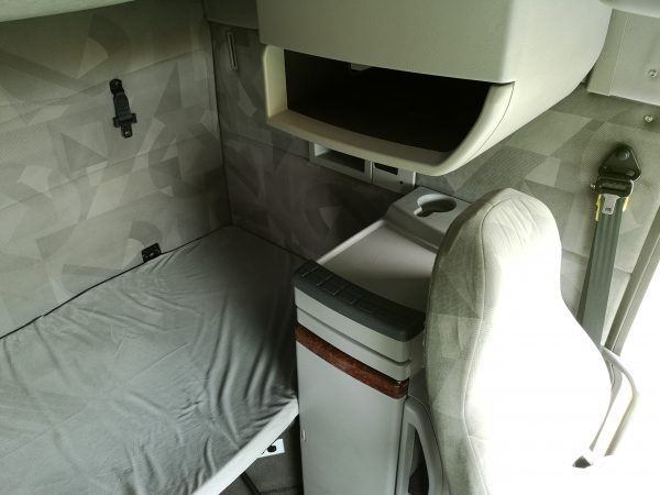 SOLD - Low Mileage RVHauler named CHILL - Image 38