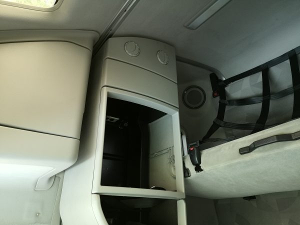 SOLD - Low Mileage RVHauler named CHILL - Image 34