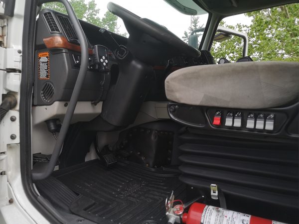 SOLD - Low Mileage RVHauler named CHILL - Image 41