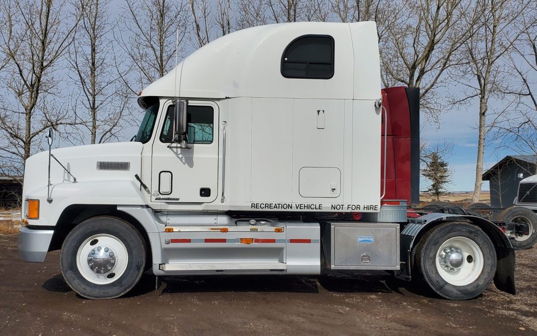 MACK RVHauler RV Hauler Singled Short