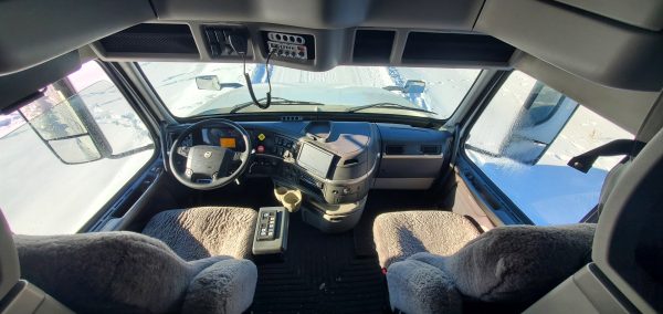 SOLD - FISHER is Smart Car Ready, with APU, Boondocking Ready. - Image 30