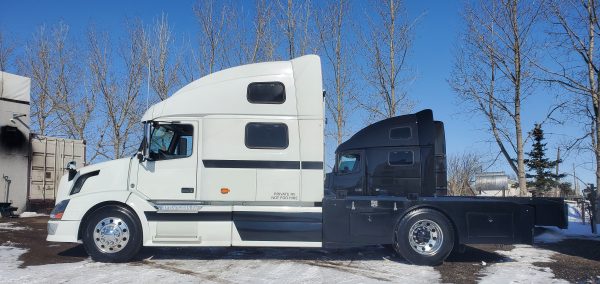 SOLD - FISHER is Smart Car Ready, with APU, Boondocking Ready. - Image 7