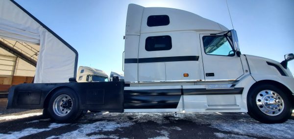 SOLD - FISHER is Smart Car Ready, with APU, Boondocking Ready. - Image 5