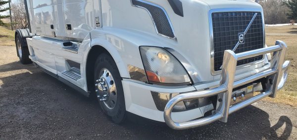 SOLD - Kool Whip is Singled, and ready for a BED (or no bed) - Image 8