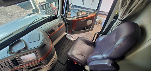 SOLD - the RVHauler STORM is READY! - Image 18