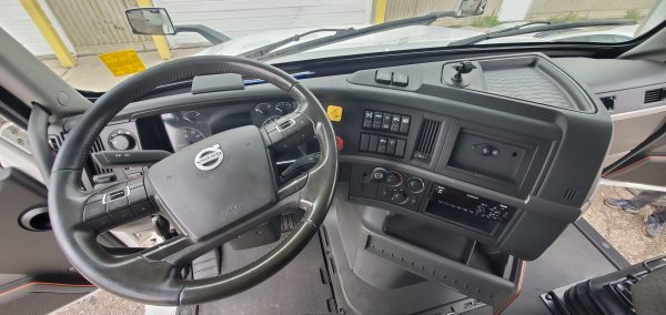 COMING SOON - YORK the 2019 Volvo Model 760 - Image 41