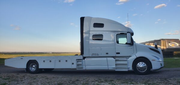 COMING SOON - YORK the 2019 Volvo Model 760 - Image 29