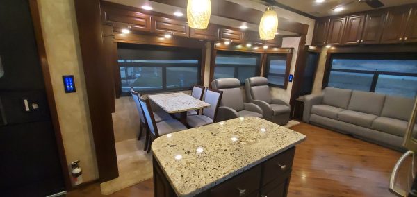 LUXURY 4-Seasons Continental Coach 41 Foot 5th Wheel by Forks RV - Image 20