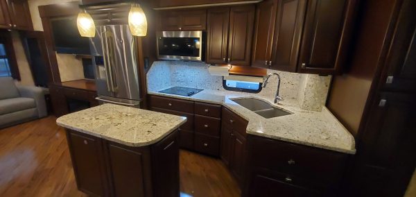 LUXURY 4-Seasons Continental Coach 41 Foot 5th Wheel by Forks RV - Image 21