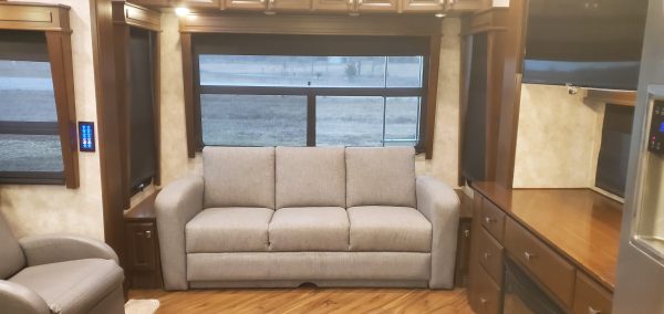 LUXURY 4-Seasons Continental Coach 41 Foot 5th Wheel by Forks RV - Image 25