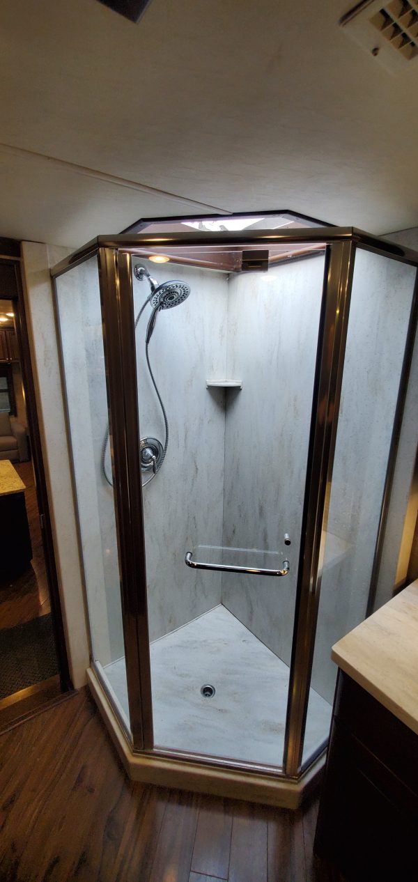 LUXURY 4-Seasons Continental Coach 41 Foot 5th Wheel by Forks RV - Image 38