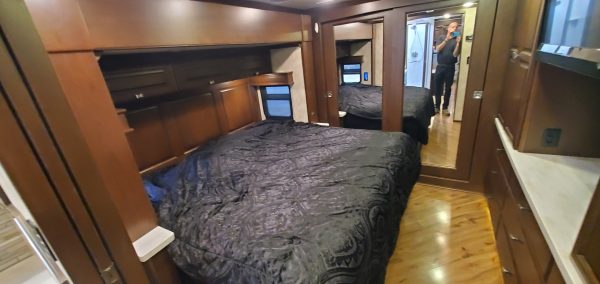 LUXURY 4-Seasons Continental Coach 41 Foot 5th Wheel by Forks RV - Image 42