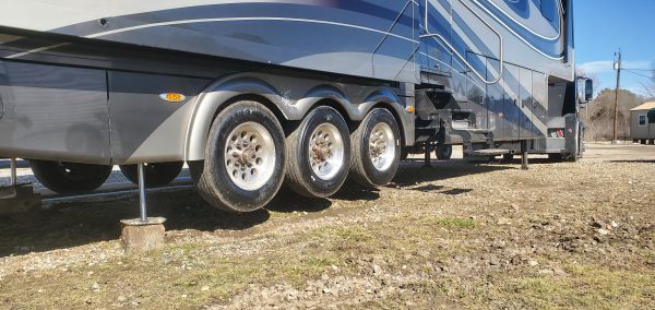 LUXURY 4-Seasons Continental Coach 41 Foot 5th Wheel by Forks RV - Image 53
