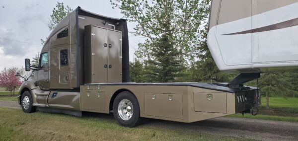 SOLD!  Kenworth T680 ONLY 12,000 miles! - Image 5