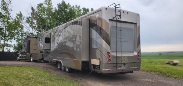 SOLD - 44 foot DRV HOUSTON Model Mobile Suites - Image 10