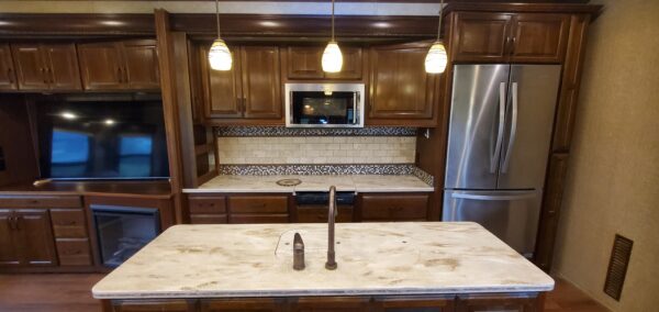 SOLD - 44 foot DRV HOUSTON Model Mobile Suites - Image 12