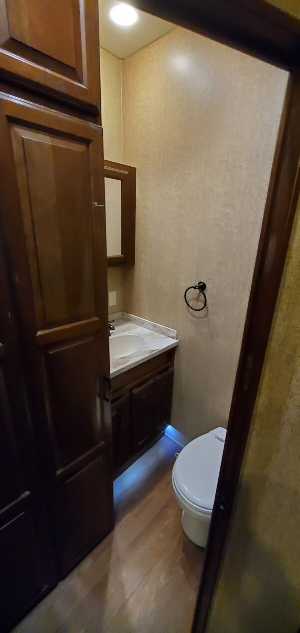 SOLD - 44 foot DRV HOUSTON Model Mobile Suites - Image 19