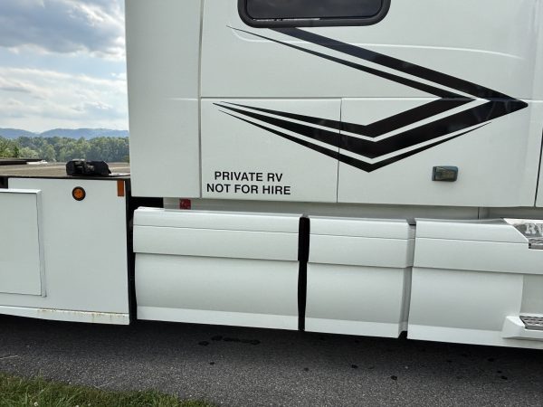 FOR SALE - GANDALF the White Volvo 730 with Smart Car - Image 17