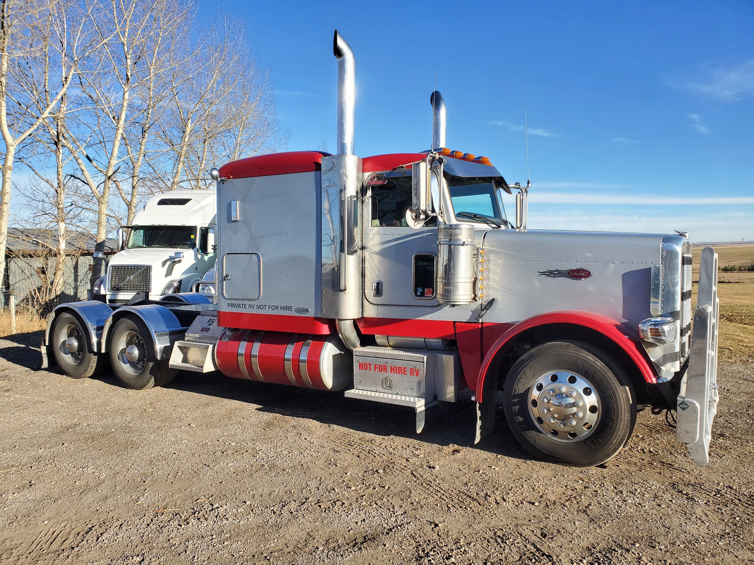 SOLD Peterbilt Model 388 Named RYKER with only 230,000 miles! - Image 36