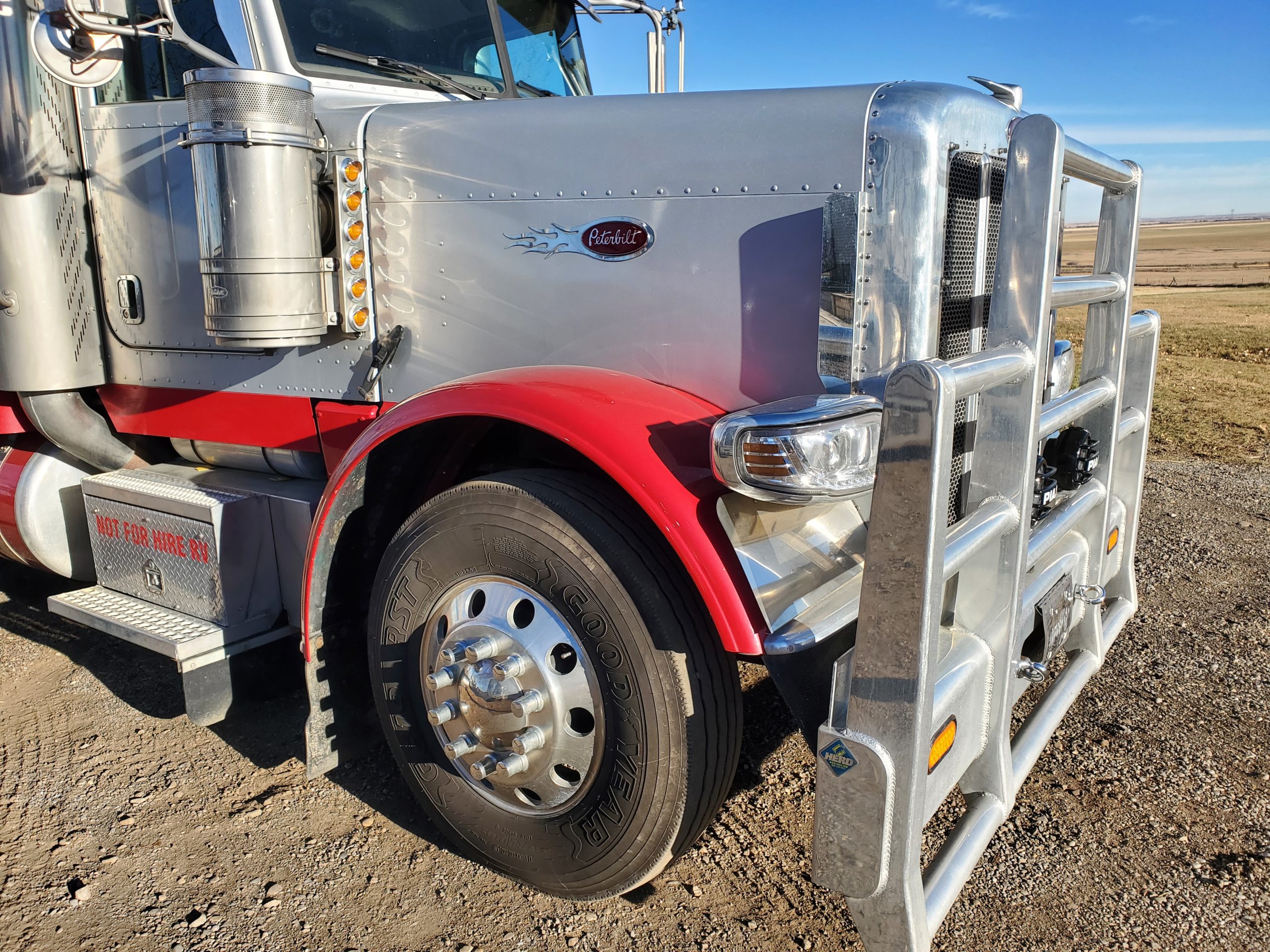 SOLD Peterbilt Model 388 Named RYKER with only 230,000 miles! - Image 37