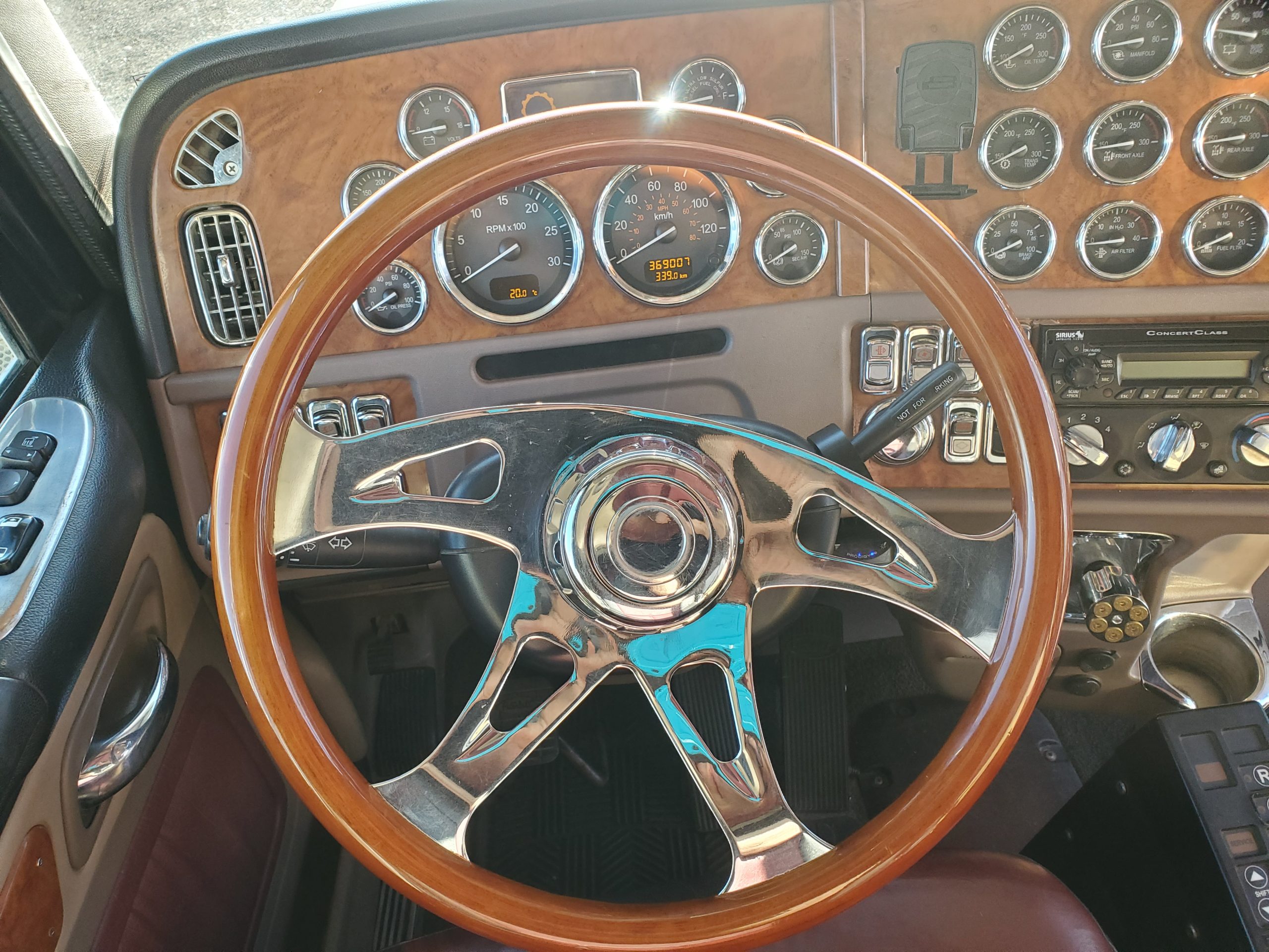 SOLD Peterbilt Model 388 Named RYKER with only 230,000 miles! - Image 13
