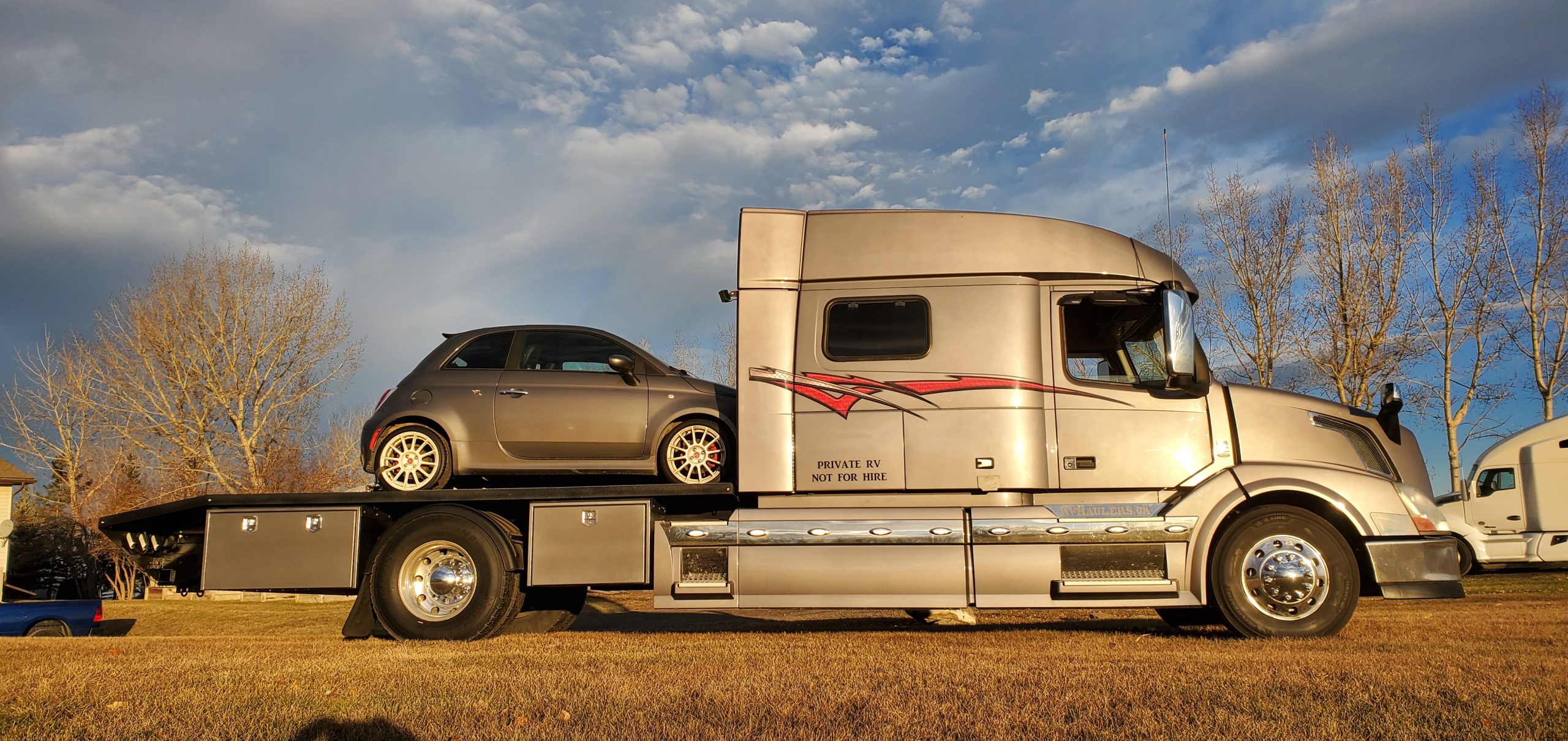 SOLD UNIQUE 2015 Volvo 730 named RUDY – Load Lengthwise! - Image 37