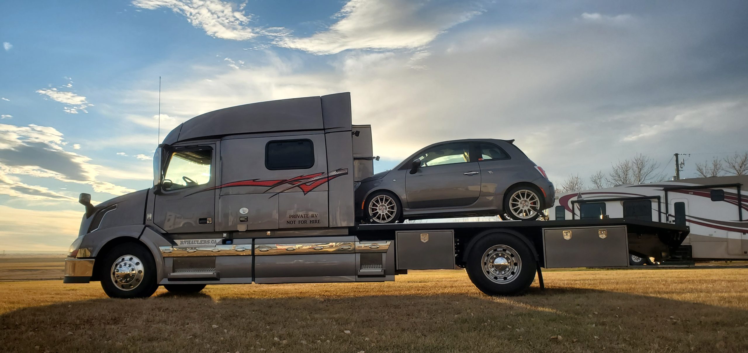 SOLD UNIQUE 2015 Volvo 730 named RUDY – Load Lengthwise! - Image 40