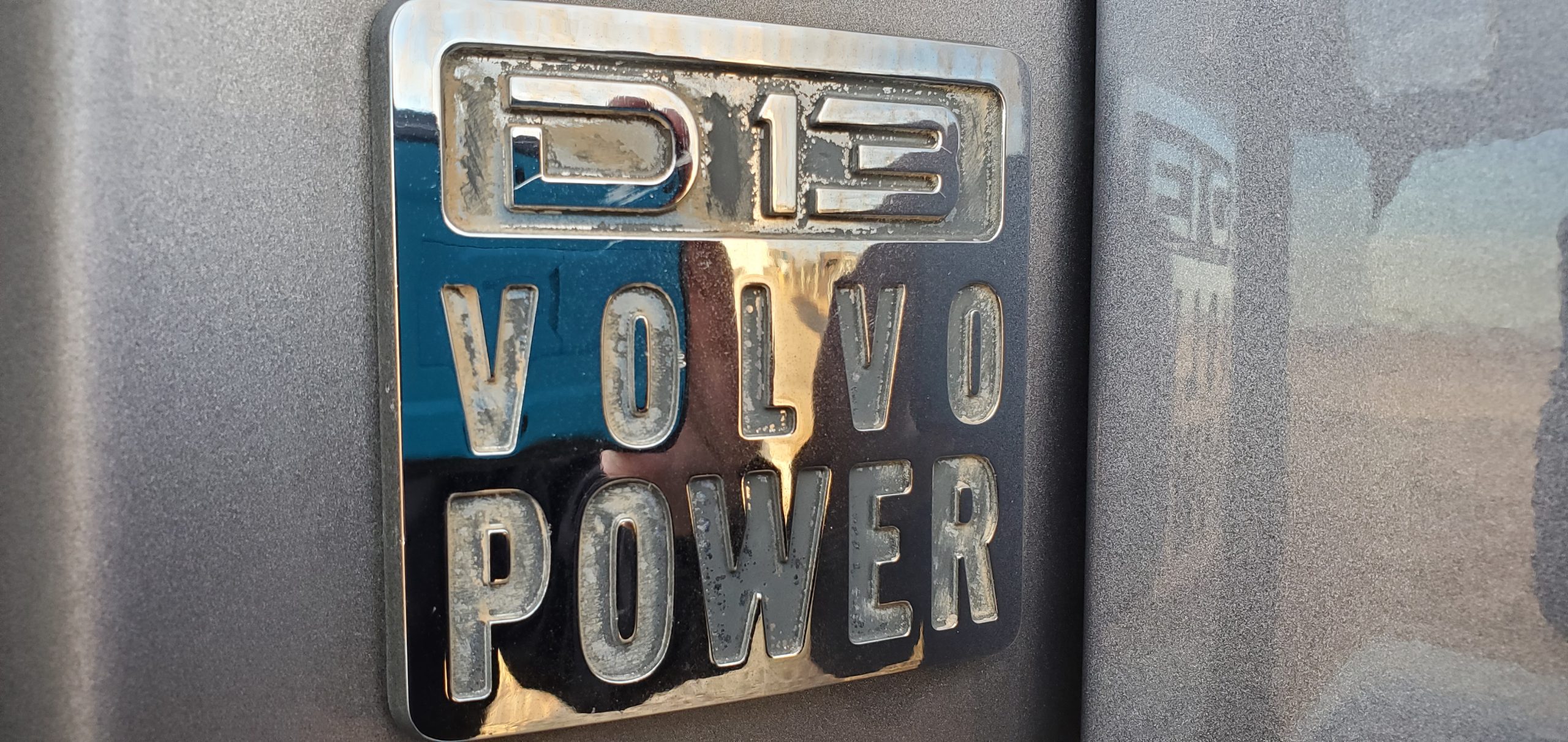 SOLD UNIQUE 2015 Volvo 730 named RUDY – Load Lengthwise! - Image 29