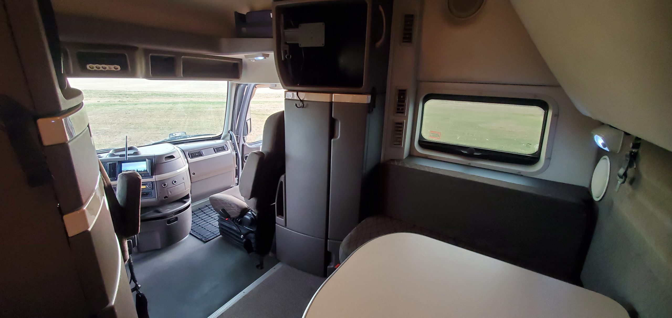 SOLD UNIQUE 2015 Volvo 730 named RUDY – Load Lengthwise! - Image 11