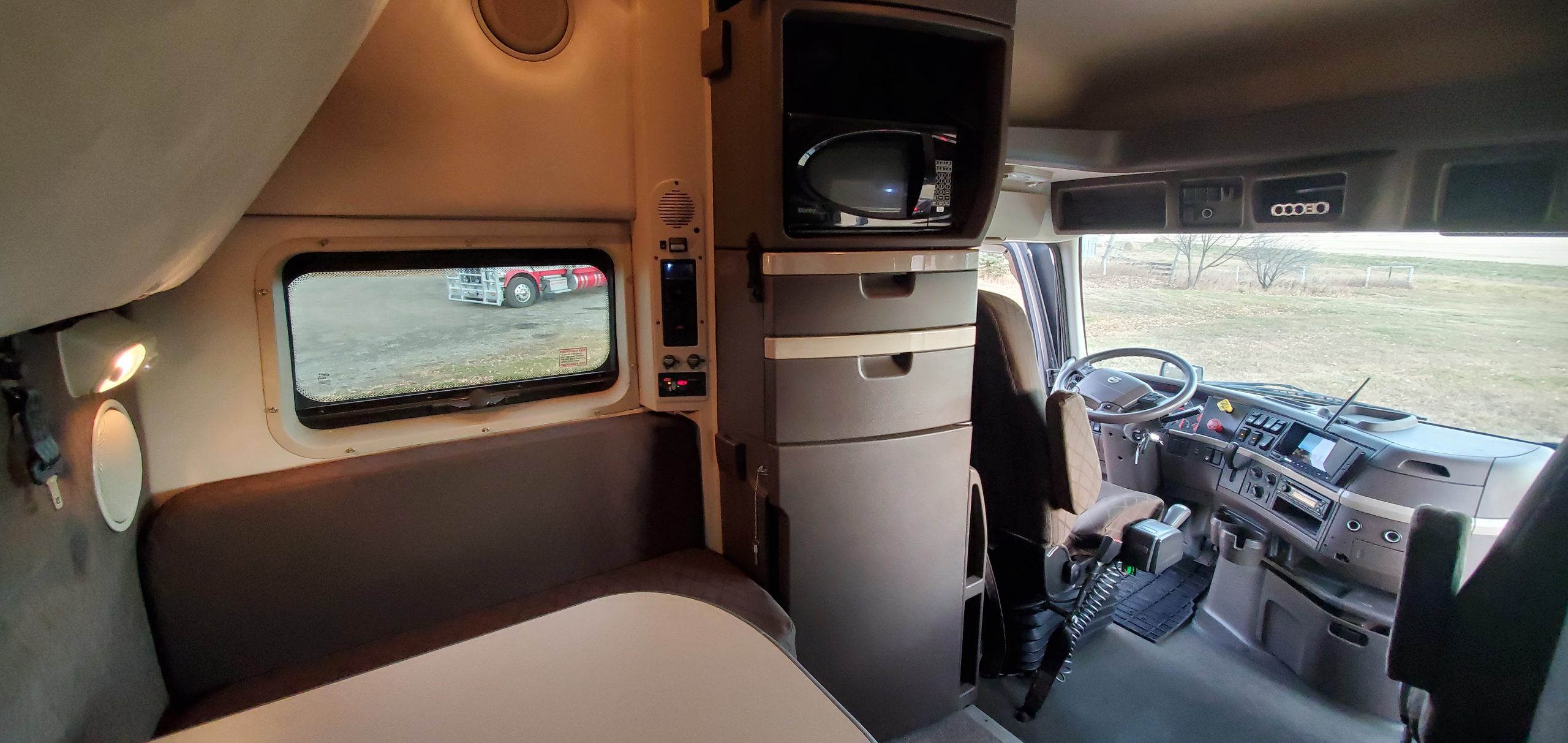 SOLD UNIQUE 2015 Volvo 730 named RUDY – Load Lengthwise! - Image 12