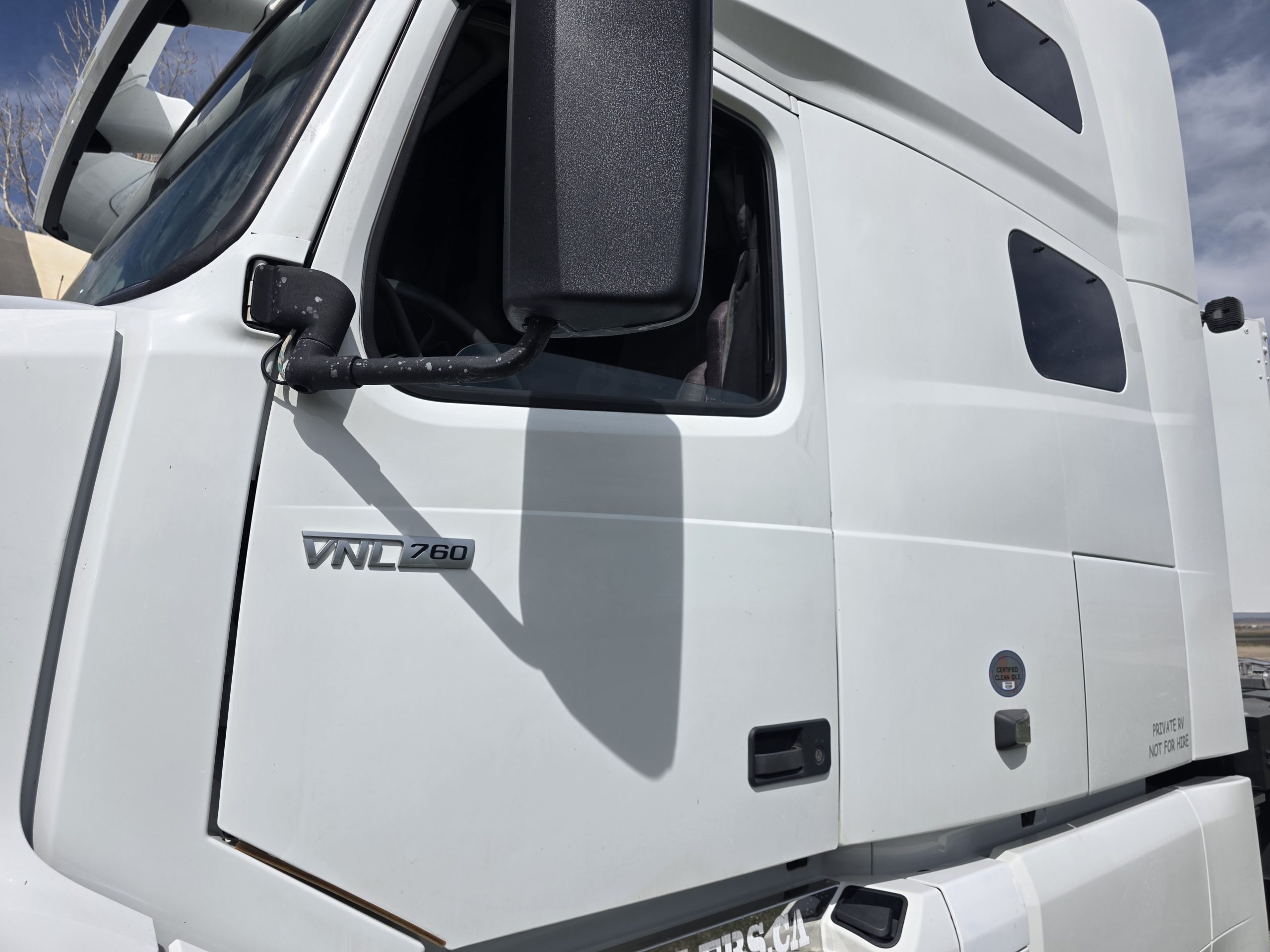 SOLD - DAVENPORT - 2020 Volvo 760 Jeep Bed - Image 13